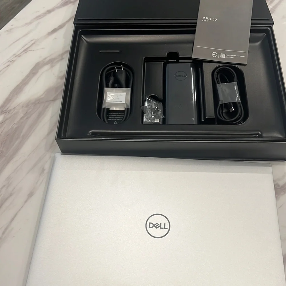 Dell Laptop 17 Inch intel i9